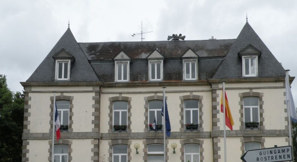 MUR DE BRETAGNE — Village Club