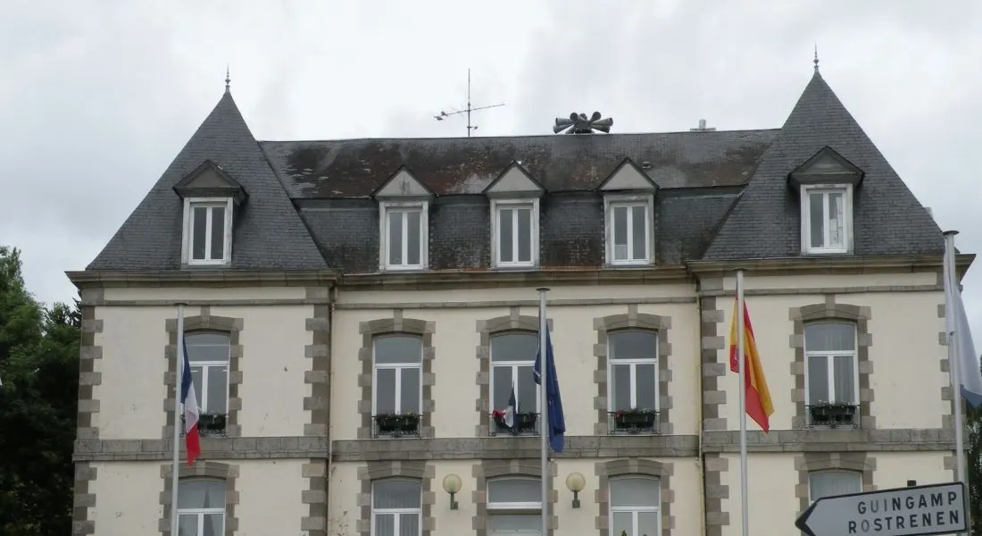 MUR DE BRETAGNE — Village Club